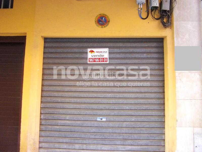 Foto f5aa862b-ac35-4bdc-90ca-187cb00cf1a8. Parking coche cochera independiente con vado en Fátima Albacete