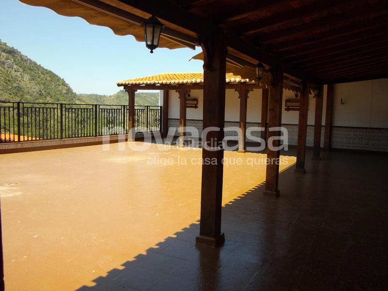 Foto 0f2f456d-44fc-4ddf-8e30-f7bfb621e431. Gebäude in Liétor