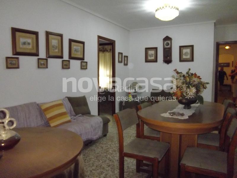 Foto d1b56375-8226-4d14-9c96-a7b95825ddd7. Piso  de 4 dormitorios con garaje y ascensor en Albacete