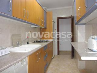 Pis a El Pilar. Piso de 4 dormitorios en planta primera con patio y ascensor