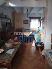 Mas à Bonete. Unifamiliar de 140 m2 de 2 dormitorios con patio y buhardilla