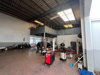 Bâtiment à usage industriel à Muro. Nave industrial en venta