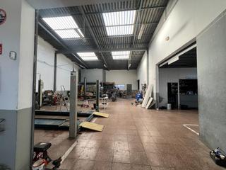 Industrial building in Muro. Nave industrial en venta