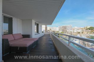 Miete Etagenwohnung in Porto Pi. Alquiler de piso con piscina en primera linia