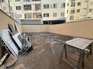 Local commercial à Son Amonda - Reis Catòlics. Local en venta con terraza y posibilidad de vivienda en zona est