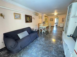 Appartement dans Cristo Rey-Parque Europa. Primer piso  local en venta