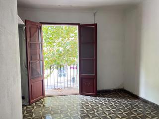 Flat in Gran Via de Colom. Dúplex con carácter y muchas posibilidades en zona gran vía