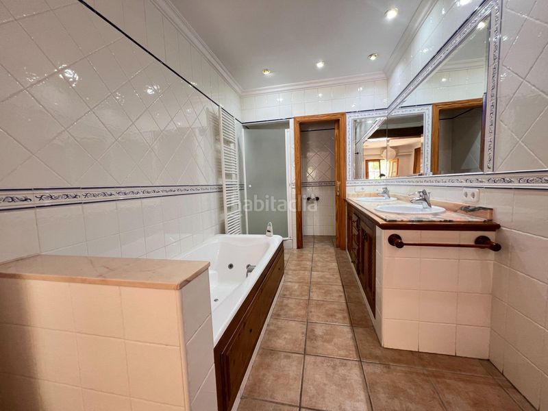 Foto 6ceefa71-fb9f-40fd-a92f-65a326e6bd49. Lloguer casa amb aparcament a Selva