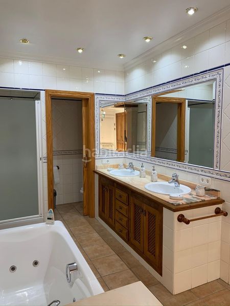 Foto f1dd8f42-5ba8-4b44-b066-d005a8be19a3. Lloguer casa amb aparcament a Selva