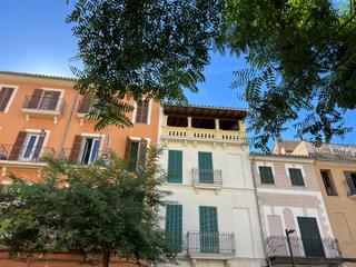 Edifici a Centro. Edificio a reformar en el centro de inca