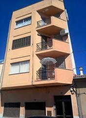 Piso en Centro. Oportunidad en inca! primer piso con mucho potencial