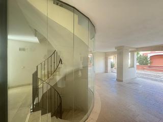 Àtic a Cristo Rey-Parque Europa. Fantástico ático con gran terraza y parking en zona cristo rey,