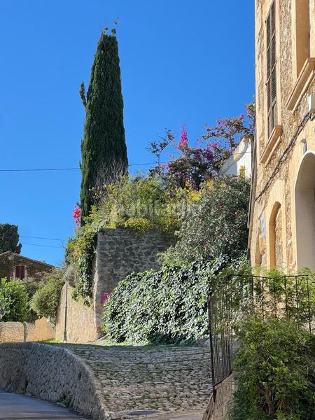 Foto 27eb9980-60f0-4ce8-b69b-2d244c5422cf. Casa amb aparcament a Selva