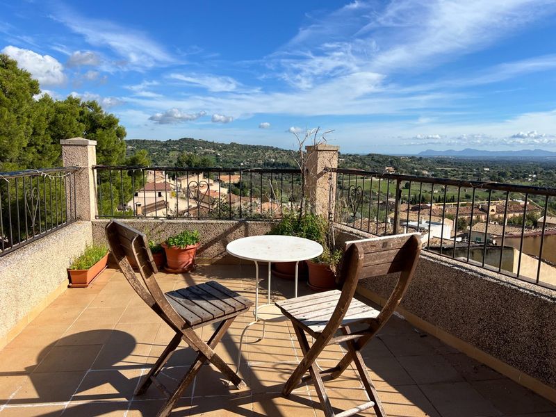 Foto b6b74772-b459-4075-8f81-7f9d60cd0662. Casa amb aparcament a Selva