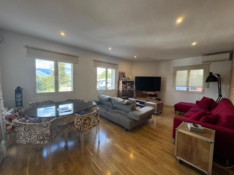 Foto 6cf68774-f488-48c7-80c3-0ef02f672311. Reihenhaus mit heizung parking in Centro Inca