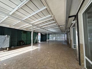 Local Comercial a Port d´Alcúdia-Platja dÁlcúdia. Amplio local en venta en alcúdia  múltiples posibilidades en zon