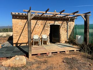 Finca rústica en Santa Eugènia. Terreno con caseta en santa eugenia