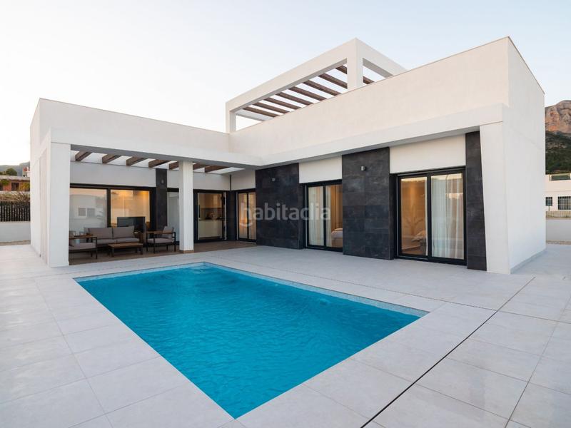 Foto effba903-73a9-4d09-974a-981f8190dc96. Chalet villa en una planta en Polop
