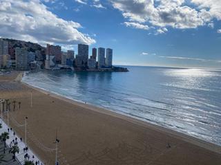 Apartament  Avenida madrid. Precioso piso en venta en primera linea de levante