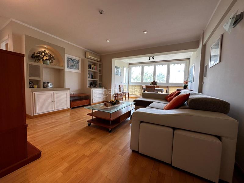 Foto 705308e9-9082-46c6-98a5-50290ff4b35b. Apartament amb aparcament a Playa Poniente Benidorm