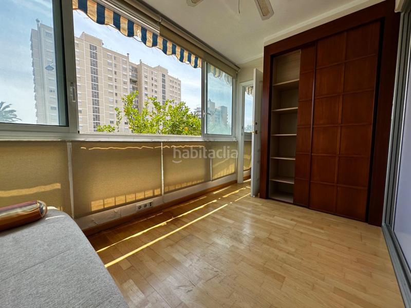 Foto 92fe21ae-1f2b-43bc-92c0-f360234883bf. Apartament amb aparcament a Playa Poniente Benidorm