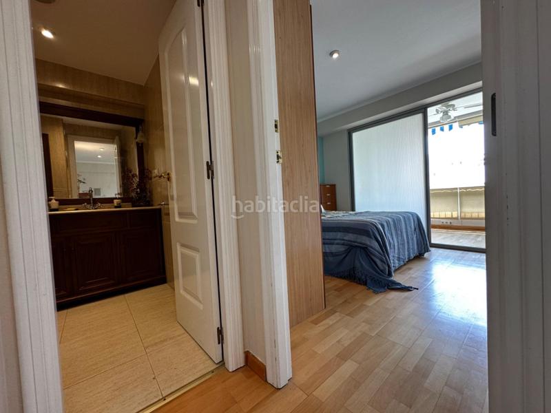 Foto cb510515-c132-4930-bdf1-b08bb532efaf. Apartament amb aparcament a Playa Poniente Benidorm