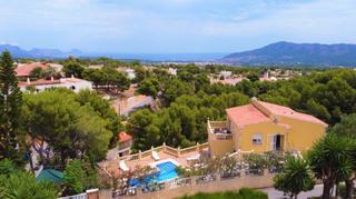 Xalet a Coloma. Se vende chalet precioso en la nucia