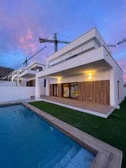 Location Chalet  Calle argentina. Se alquila villa de 3 habitaciones para larga temporada