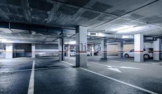Autoparkplatz in Bulevar-Puerta Mítica