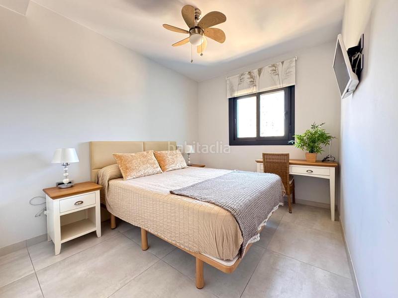 Foto 1f36a7ea-6e43-4476-8936-7a18d26590f6. Apartament amb aparcament piscina a Playa Poniente Benidorm