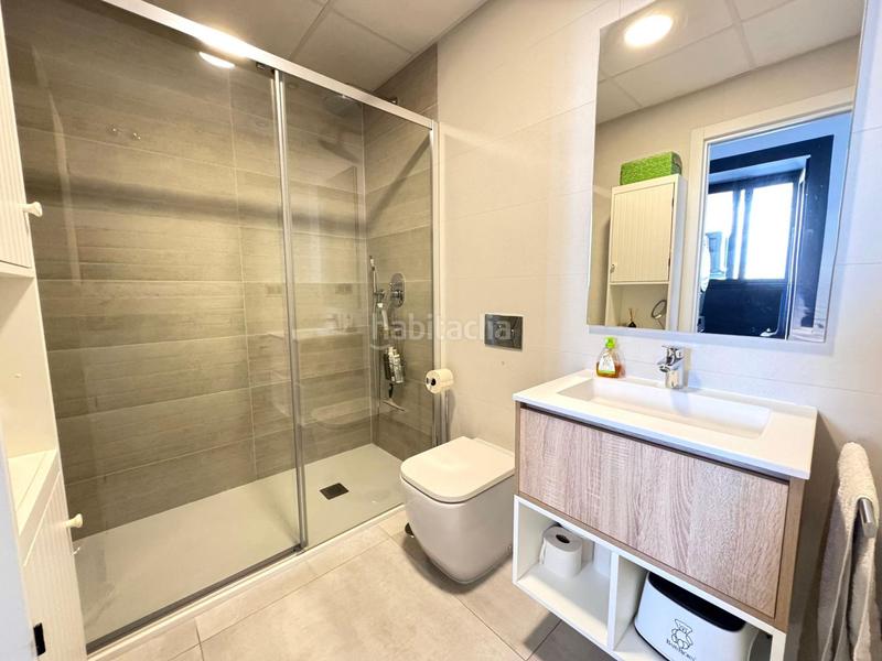 Foto ac2533f0-88bf-4161-8eaf-29c987ba207f. Apartament amb aparcament piscina a Playa Poniente Benidorm