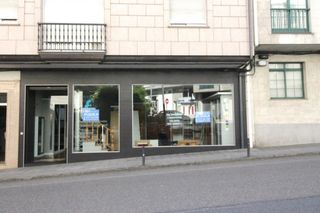 Lloguer Local Comercial a Betanzos. Local comercial en planta baja, con una superficie aproximada de