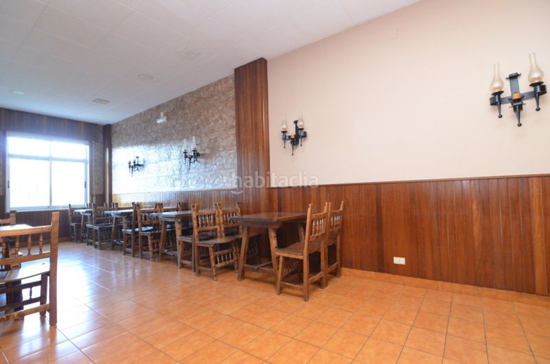Foto 496822bf-fab2-4a98-b5e6-d62edd640cc3. Local comercial a Betanzos