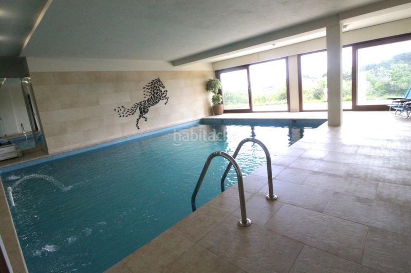 Foto 2ddfc451-4f46-4b66-9edf-1c3303a9428e. Casa amb calefacció aparcament piscina a Betanzos