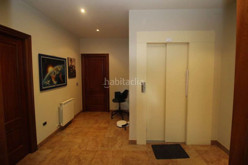 Foto 58590ba5-2245-45f4-b1fa-c15981b099a0. Casa amb calefacció aparcament piscina a Betanzos
