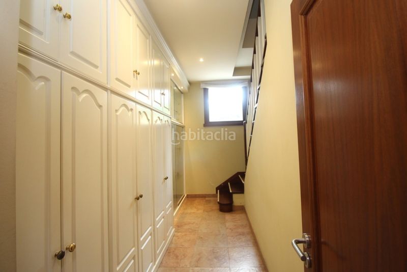 Foto 5a907b76-7de4-48a8-8111-749446bdd52b. Casa amb calefacció aparcament piscina a Betanzos