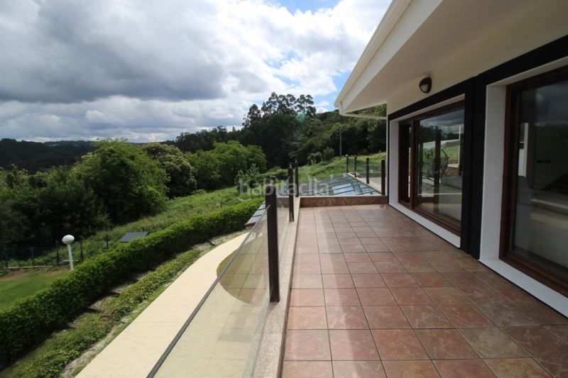 Foto a7da2b41-cec4-4367-941e-37f7f78609ef. Casa amb calefacció aparcament piscina a Betanzos