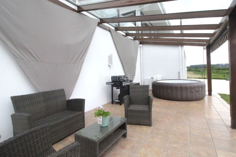 Foto d8527f8b-1f90-4adf-9957-c95c1ed68ae6. Casa amb calefacció aparcament piscina a Betanzos