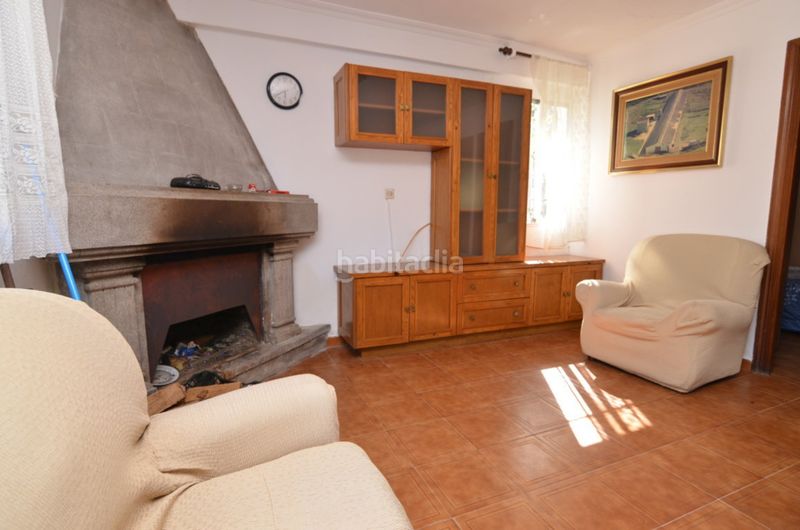 Foto 6e181a6e-3725-463b-840f-a663d44052ff. Casa amb aparcament a Coirós