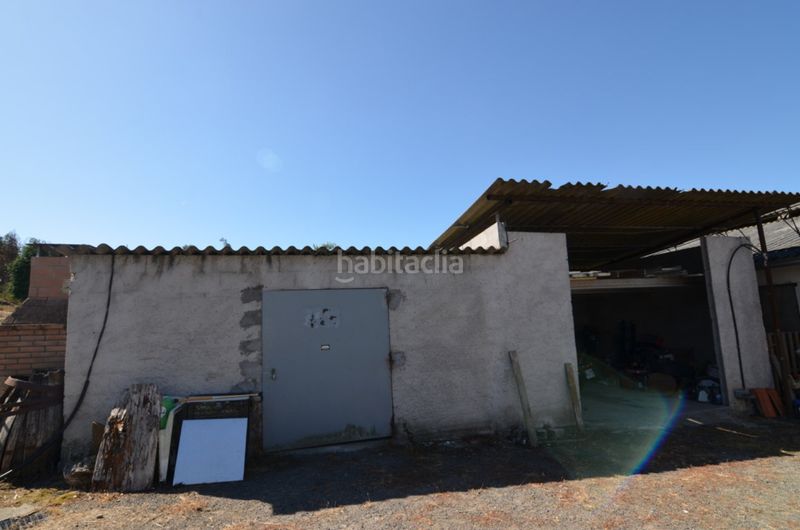 Foto efdc0256-53e6-4180-91ca-f51c77a54ffb. Casa amb aparcament a Coirós