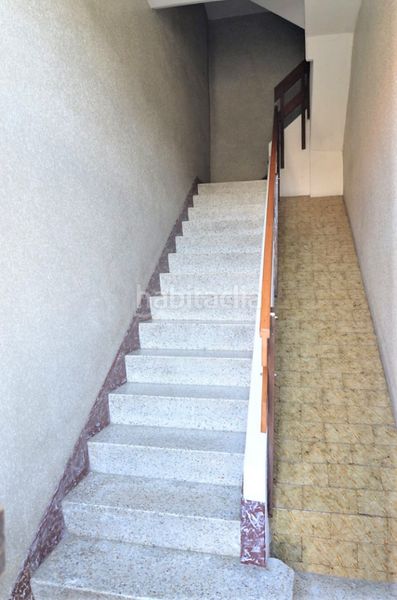Foto 41d27ce1-37e6-4b8a-aea9-6bdc27ff1100. Pis a Betanzos