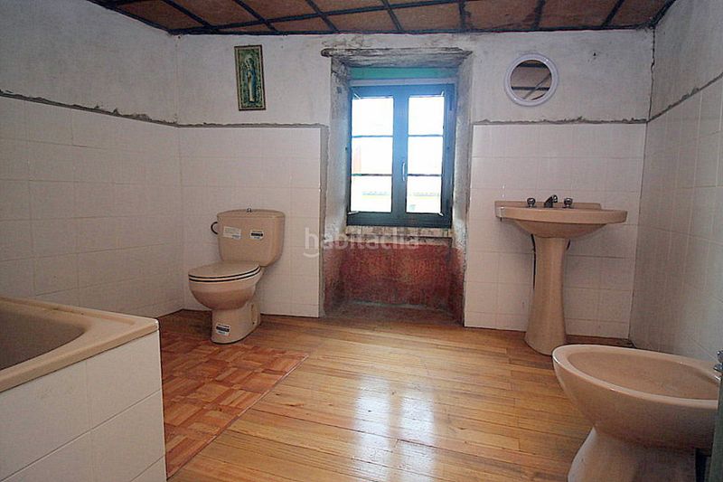 Foto 717f673d-ba74-4e47-bd2e-87b69f1238d8. Casa a Coirós