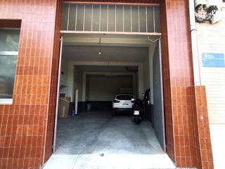 Locale commerciale in Betanzos. Se vende bajo comercial de aproximadamente 73 m, situado en una