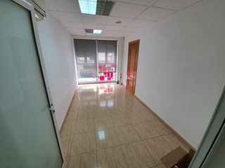 Local Comercial a Pont Nou - Corazón de Jesús