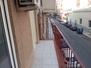 Location Appartement à Plaza Crevillente - Antiguos Juzgados - El Asilo