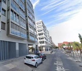 Parking coche en Centro