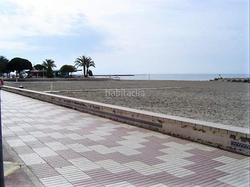 Foto d459d823-9f43-4cda-b96a-66f5c5885897. Lloguer pis a Playa Levante Santa Pola