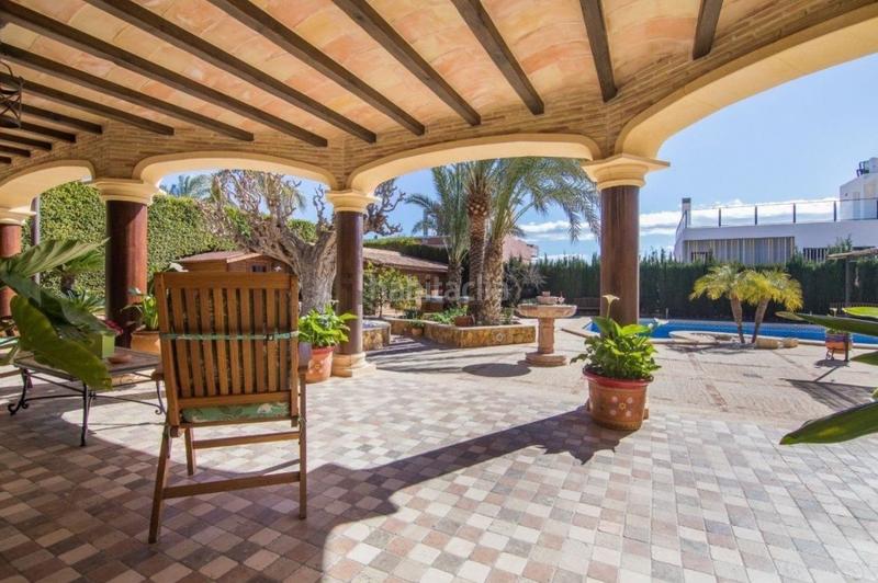 Foto 8aae8ad5-5829-4da0-a0e1-c367000551a8. Chalet en Bailén