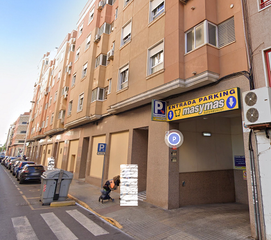 Aparcament cotxe a Altabix. Vendo varias plazas de garaje en altabix
