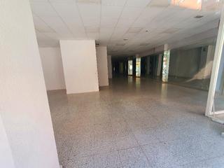 Locale commerciale in Altabix